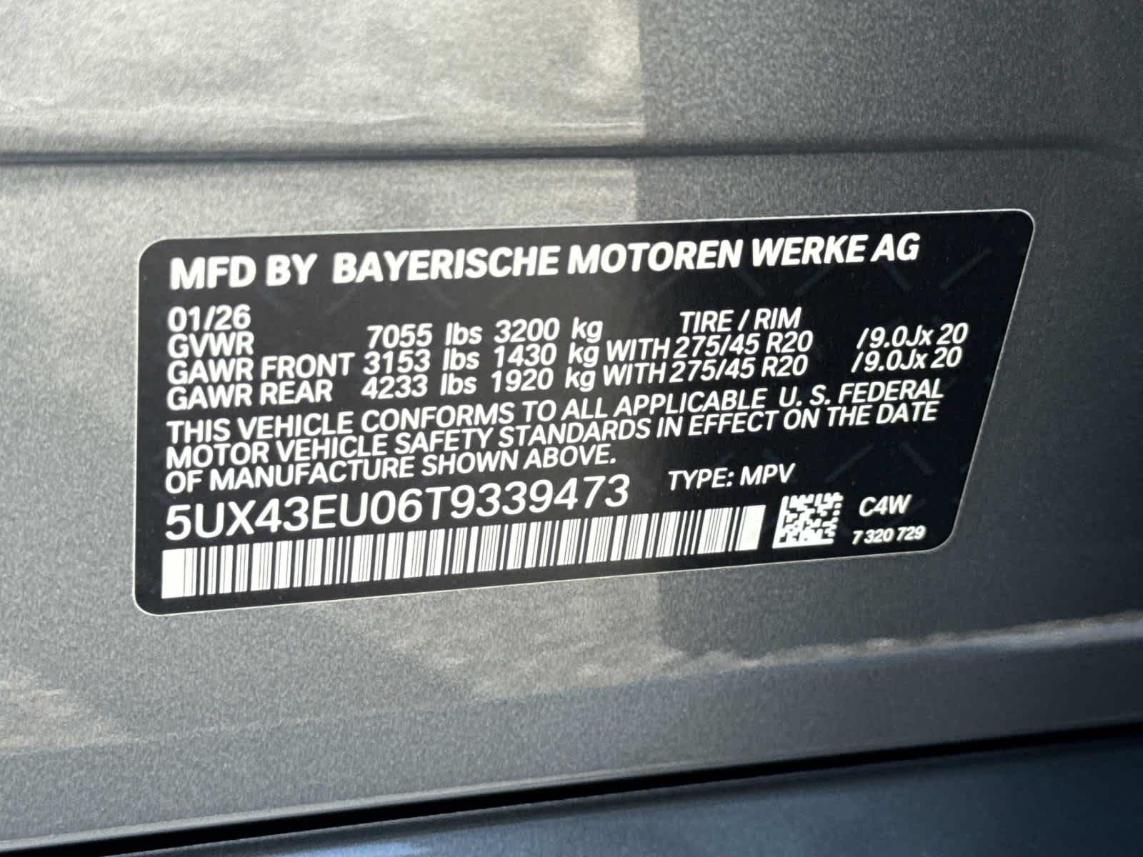 New 2026 Skyscraper Grey Metallic BMW xDrive50e image 30