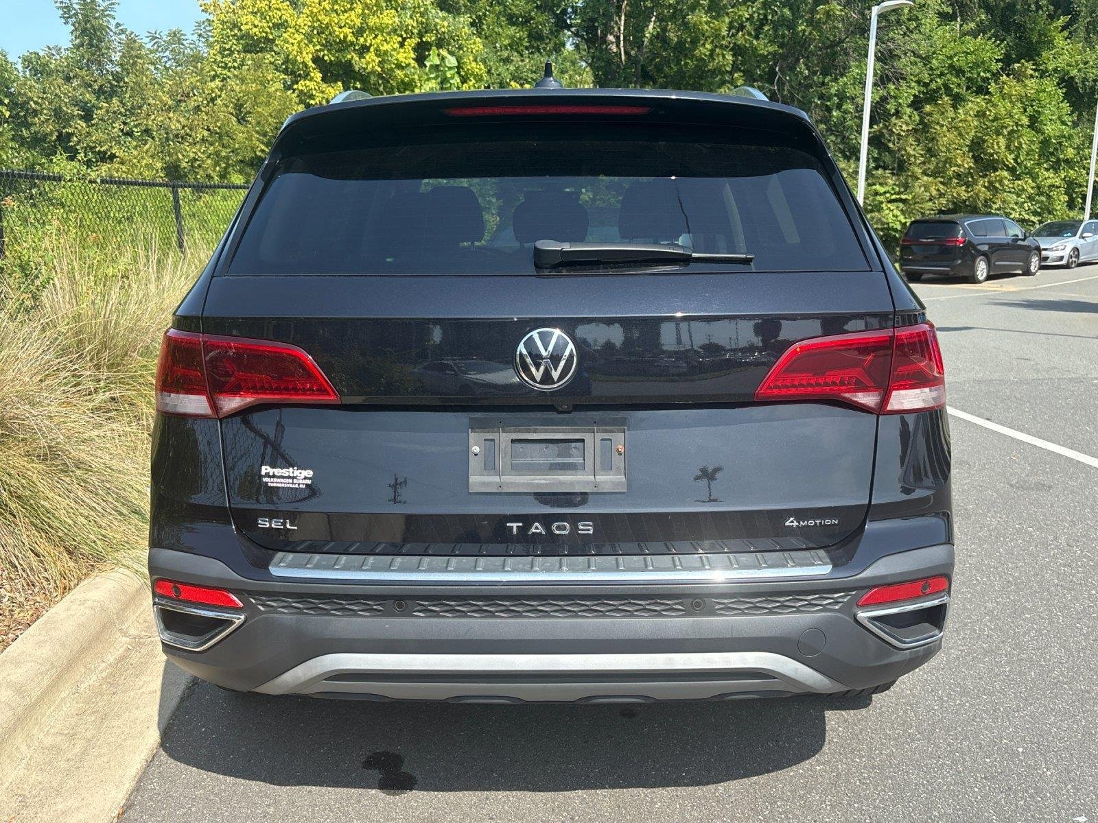 Used 2023 Deep Black Pearl Volkswagen SEL image 4