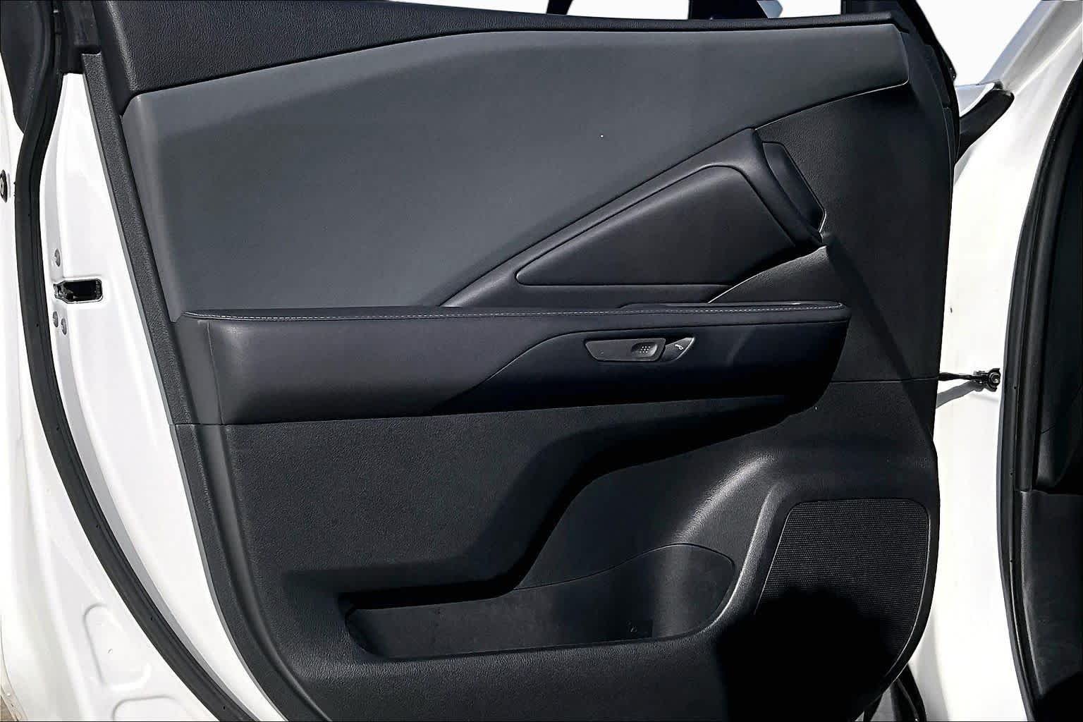 Used 2024 Wind Chill Pearl Lexus  image 25
