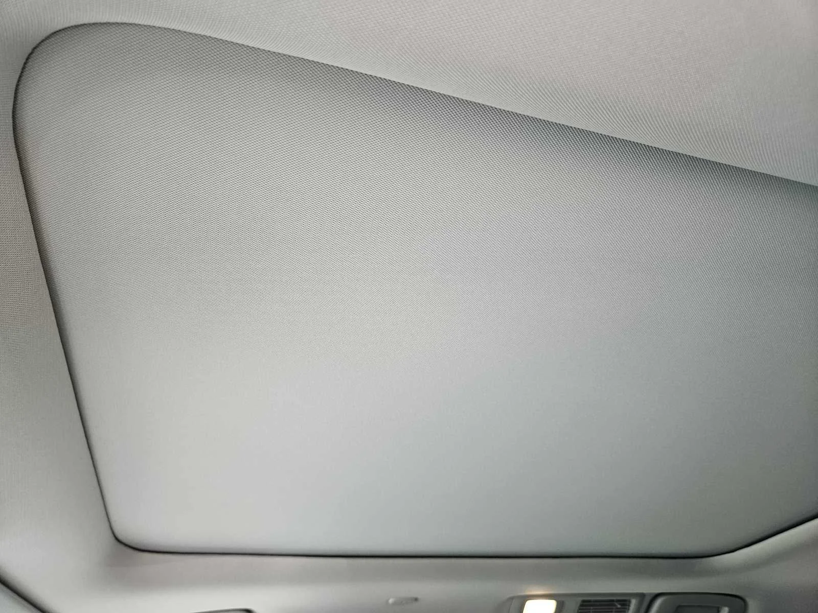 New 2027 RADIANT WHITE INFINITI Luxe AWD image 19