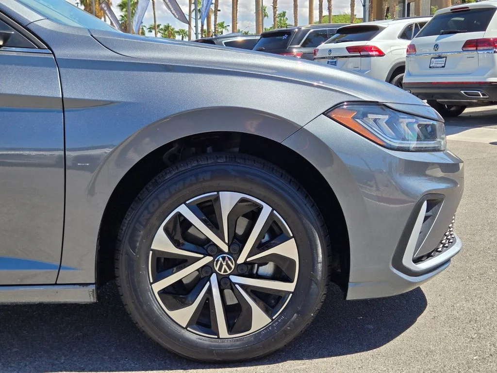 Used 2025 Gray Volkswagen 1.5T S image 8
