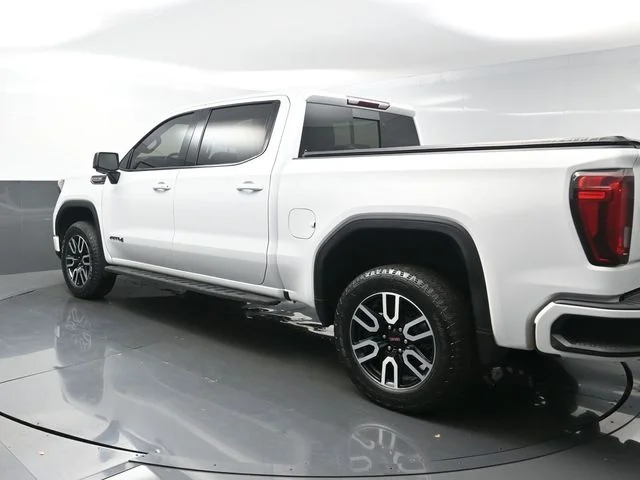 Used 2023 White GMC AT4 image 5
