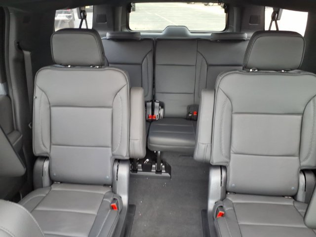 2026 GMC Yukon XL Denali - Photo 10