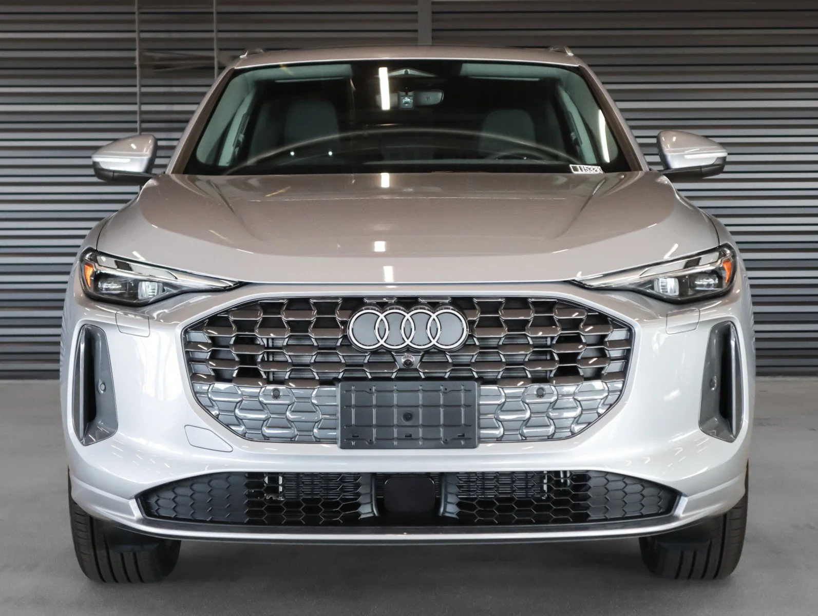 New 2026 Florett Silver Metallic Audi Premium image 13