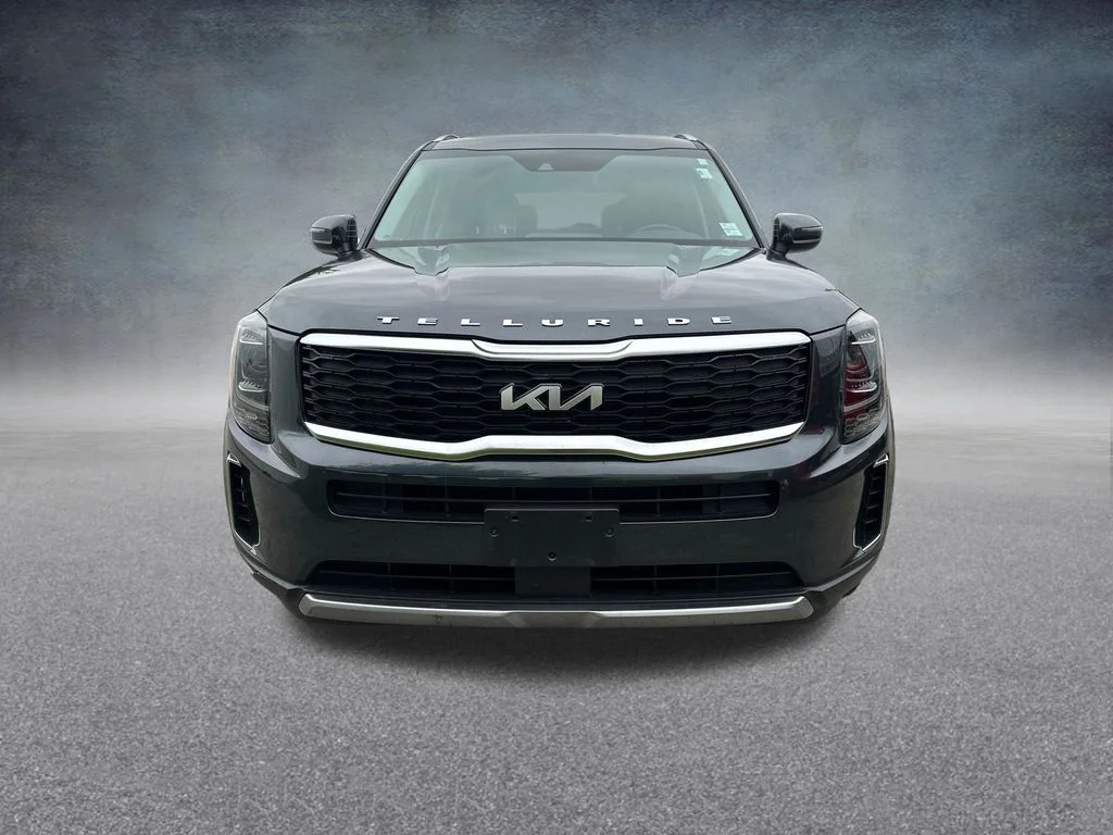 Used 2022 Gray Kia S image 17