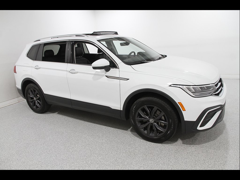 2024 Volkswagen Tiguan 2.0T SE 4Motion's photo