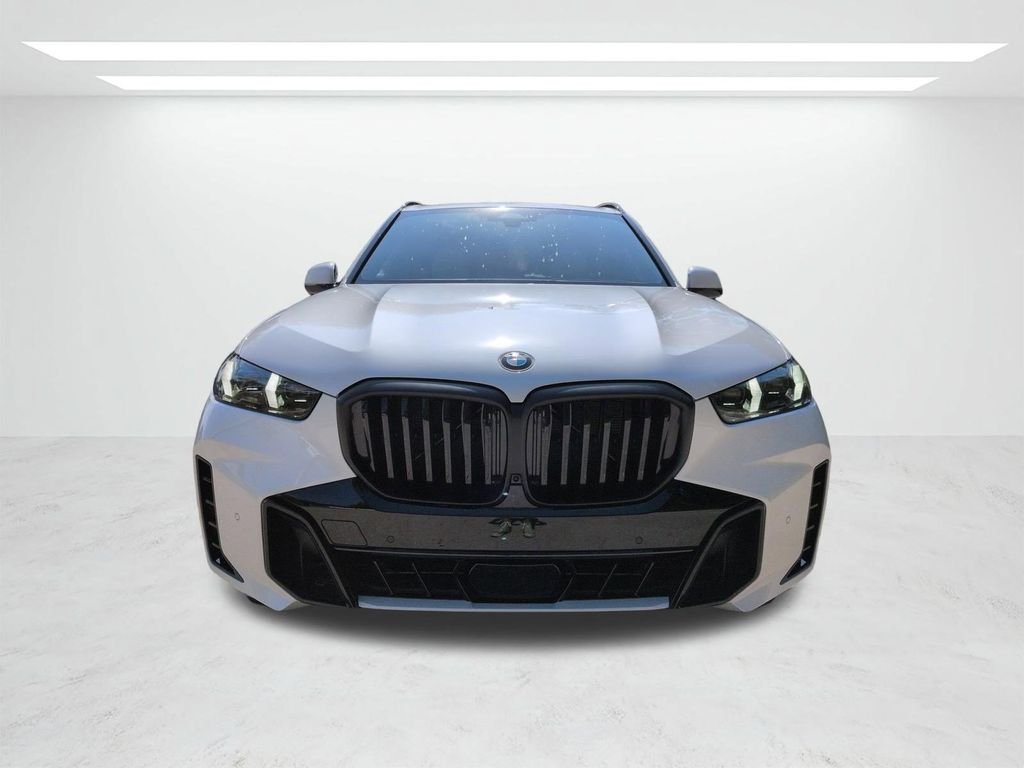 New 2026 Mineral White Metallic BMW xDrive40i image 9