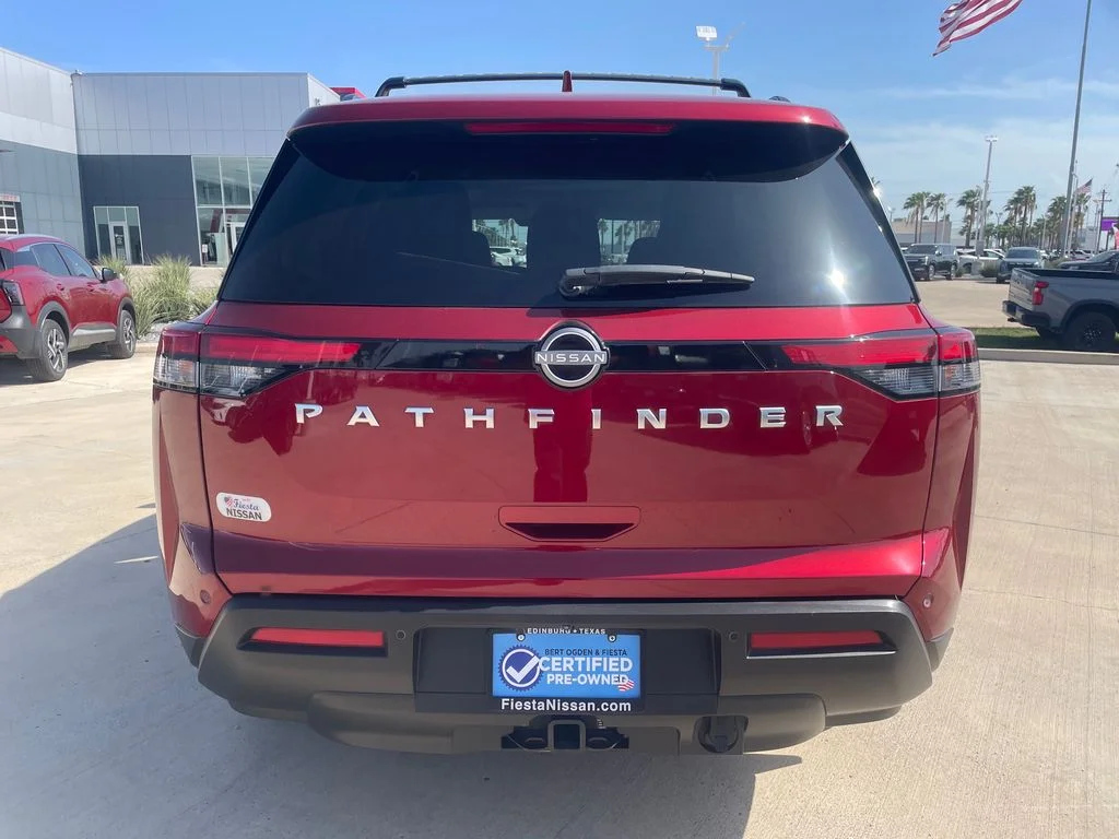 Used 2025 Red Nissan SV image 4