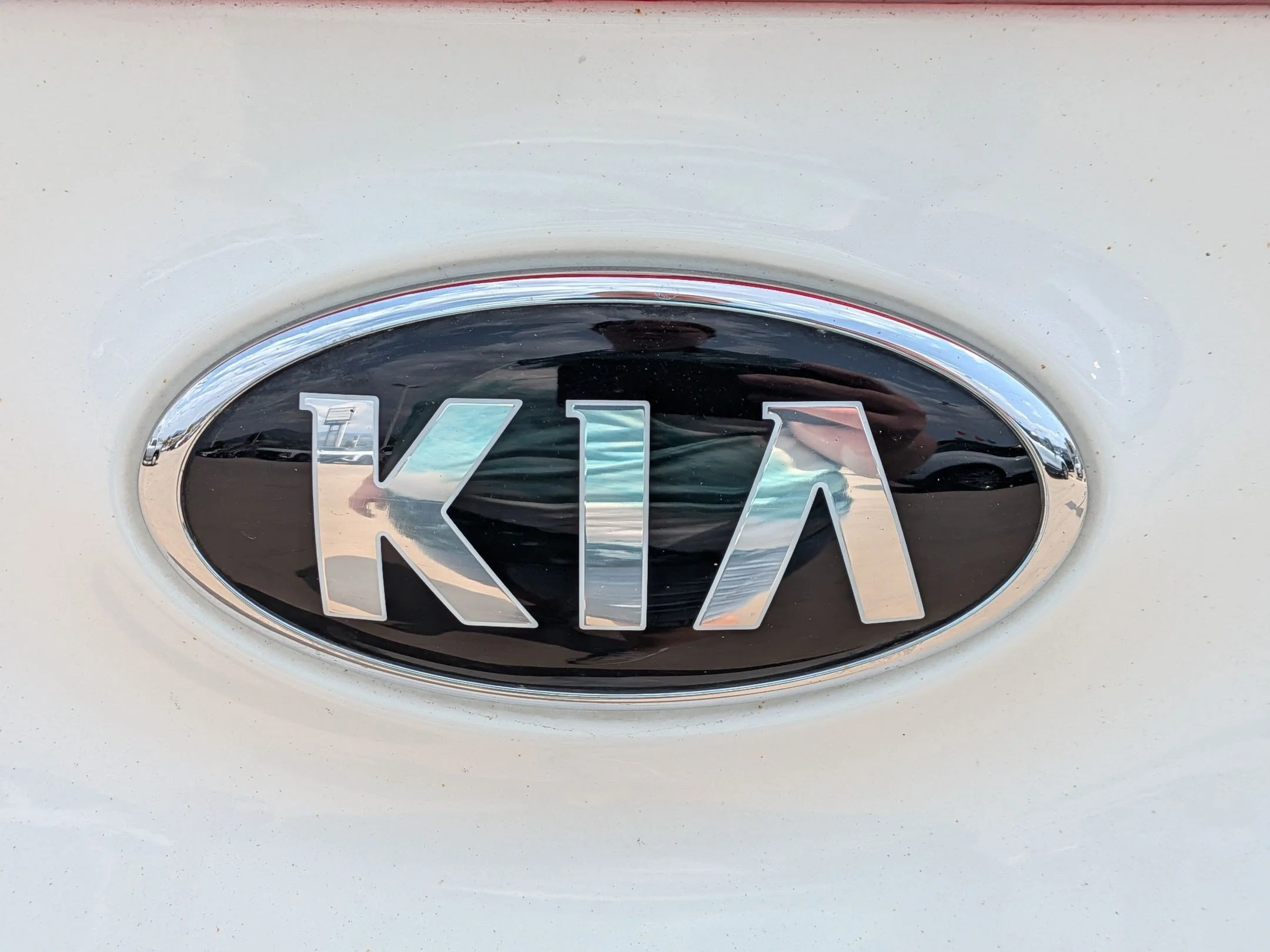 Used 2021 Snow White Pearl Kia EX image 13