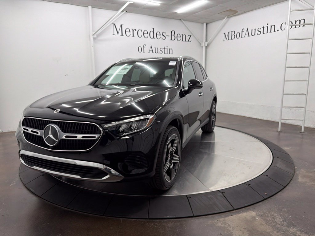 New 2027 Black Mercedes-Benz GLC 300 image 34