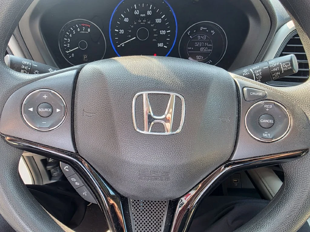 Used 2021 White Honda LX image 18