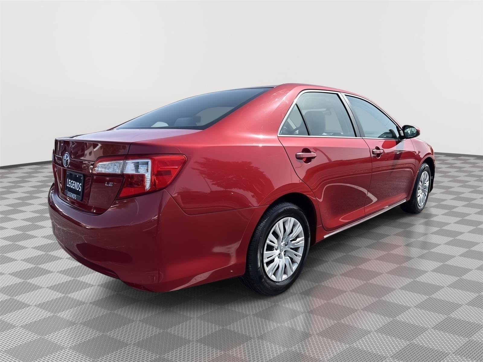 Used 2013 Barcelona Red Metallic Toyota LE image 5
