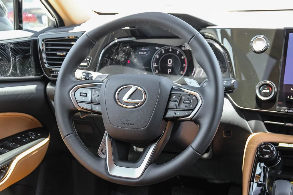 New 2026 Nori Green Pearl Lexus  350 AWD image 15