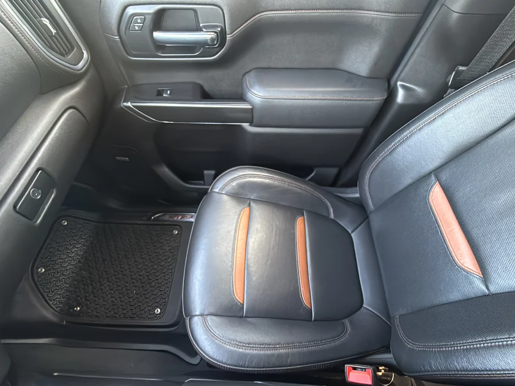 Used 2021 Black GMC AT4 image 25
