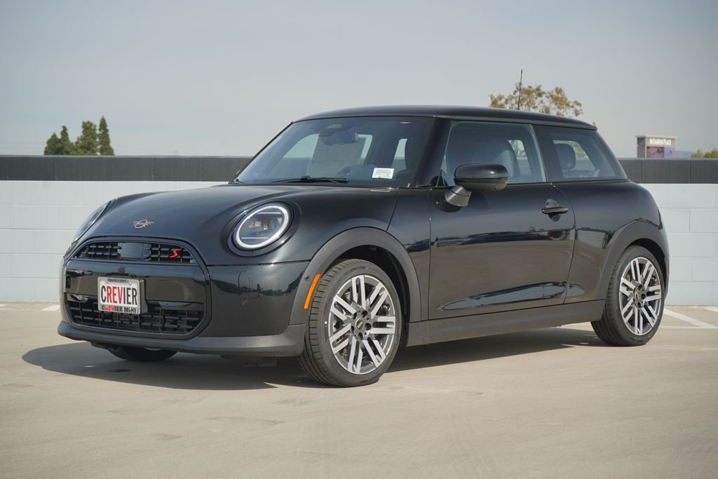 2026 MINI Hardtop Cooper S's photo