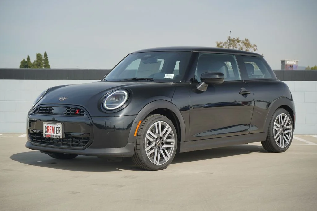 2026 MINI Hardtop Cooper S's photo