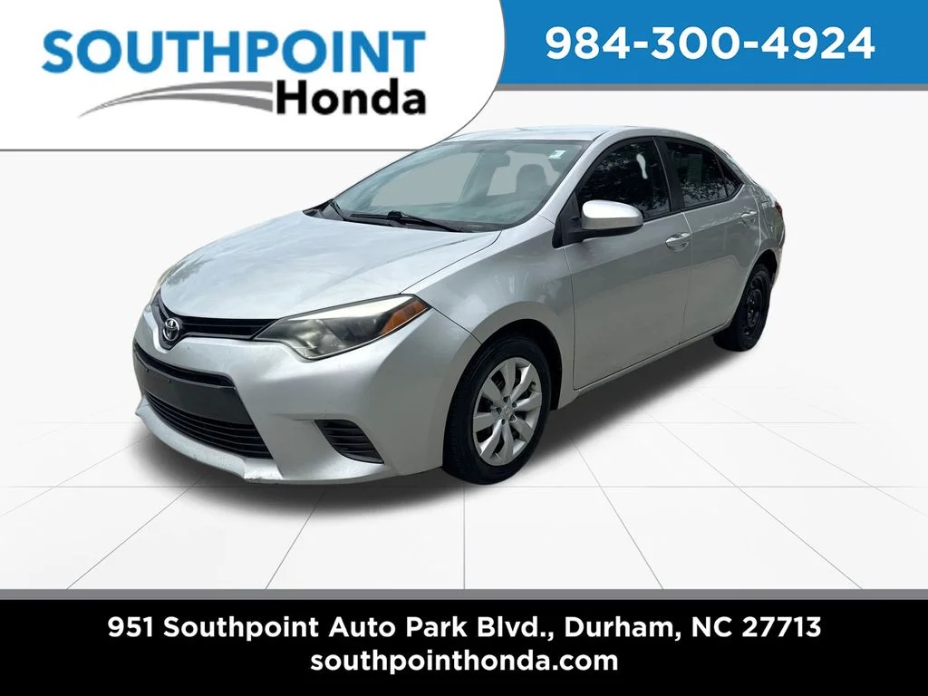 Used 2016 Classic Silver Metallic Toyota LE image 3