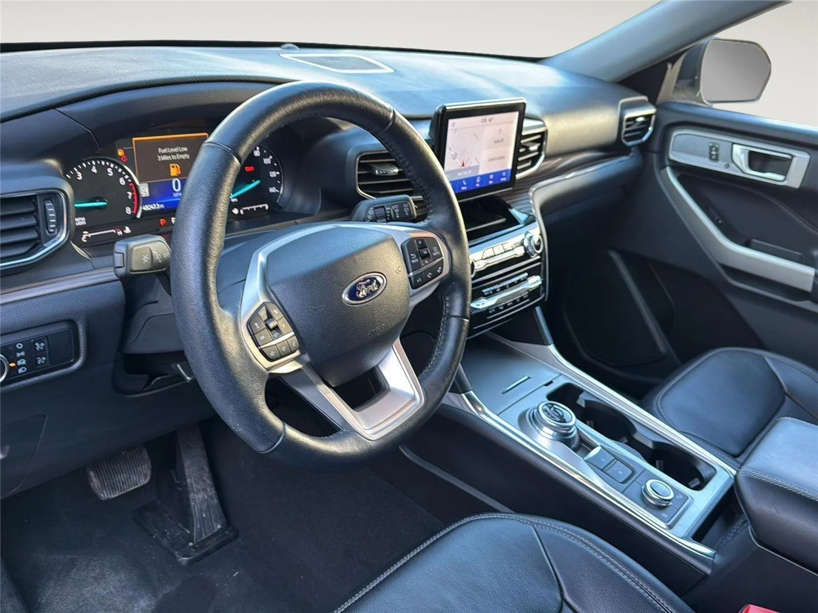 2023 Ford Explorer Limited - Photo 13