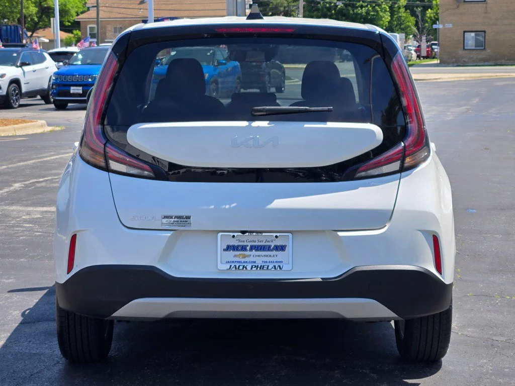 Used 2025 White Kia LX image 12