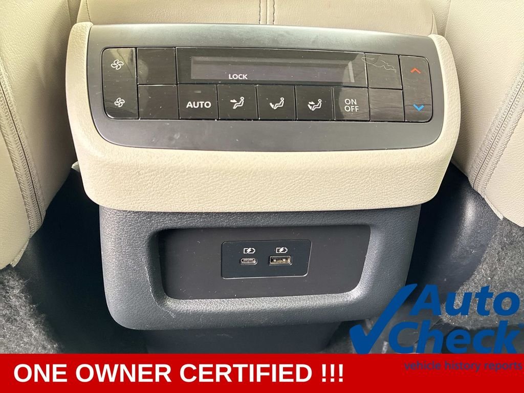 Used 2023 White Nissan SL image 18