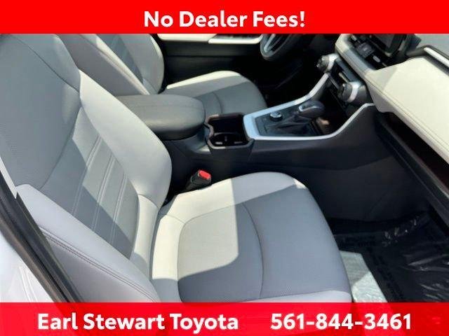 Certified Used 2024 WIND CHILL PEARL Toyota  image 40