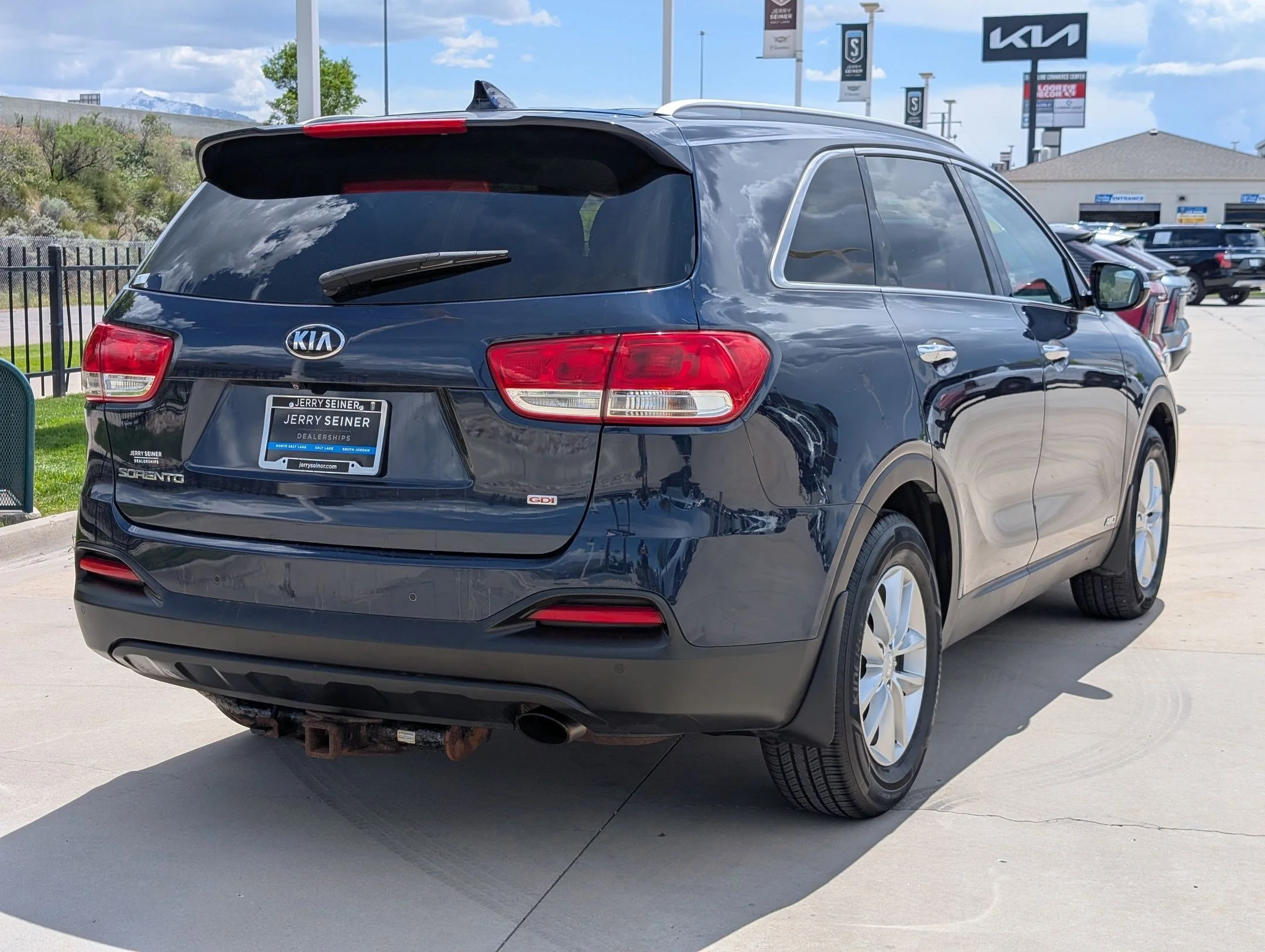 Used 2016 Blaze Blue Kia LX image 5