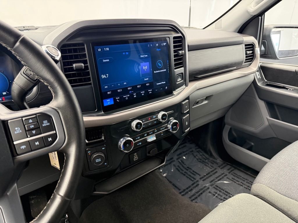Used 2025 Black Ford XLT image 6