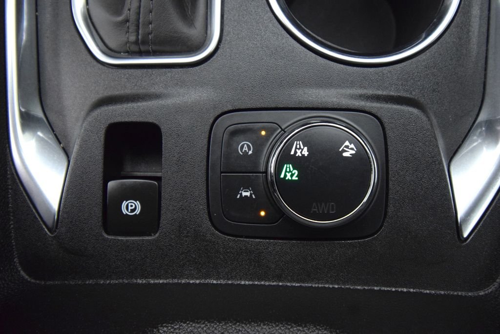 Used 2023 Sterling Gray Metallic Chevrolet LT Leather image 33