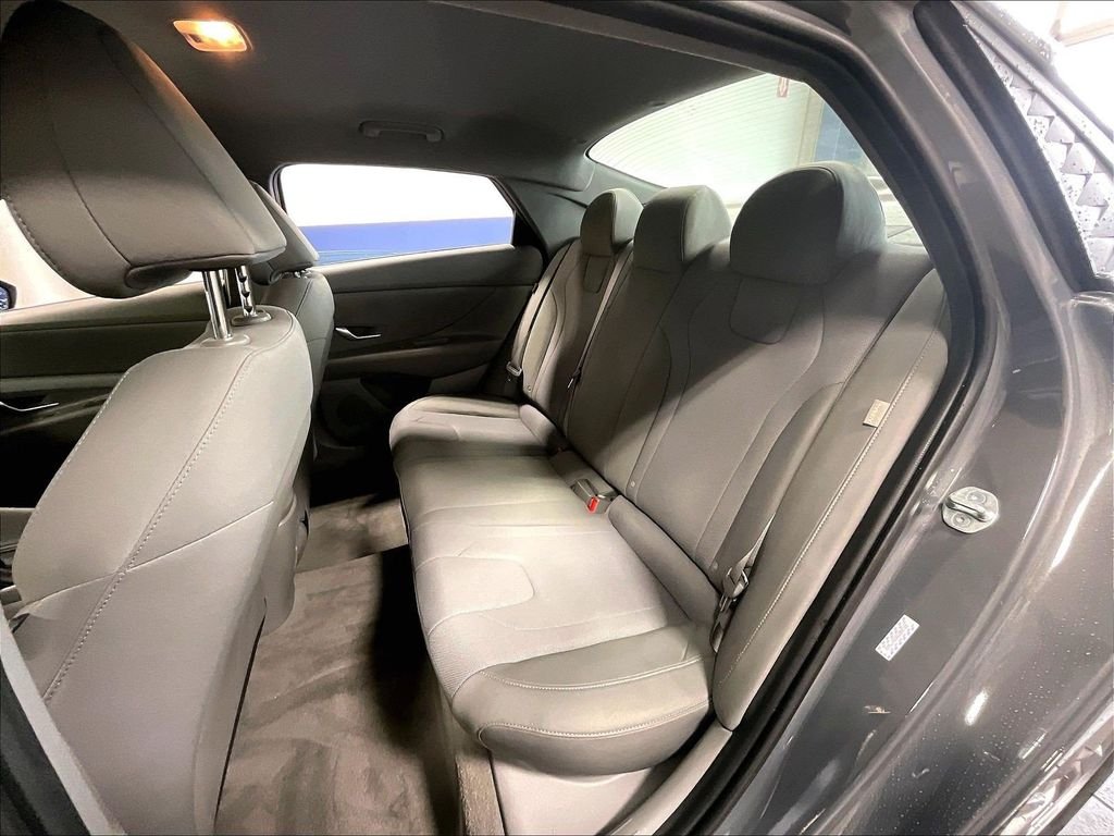 Used 2024 Gray Hyundai SE image 15