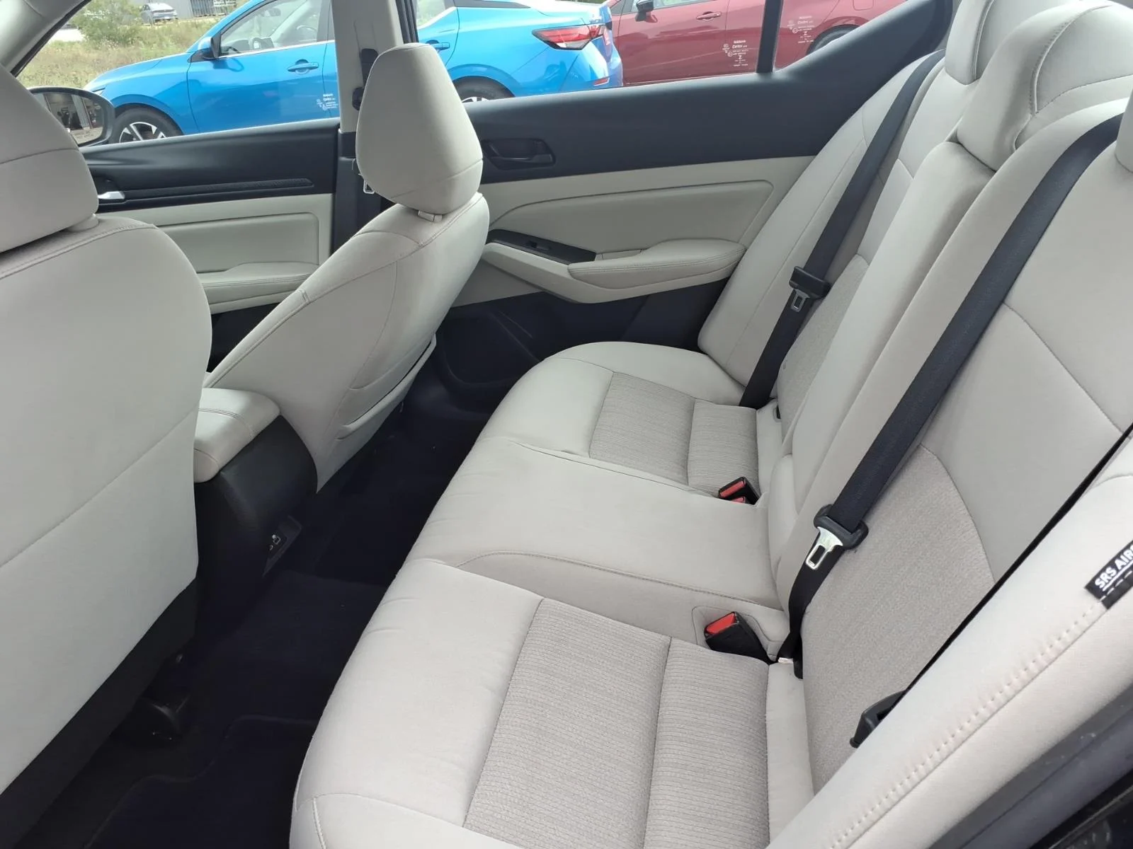 Used 2025 Super Black Nissan 2.5 SV image 14