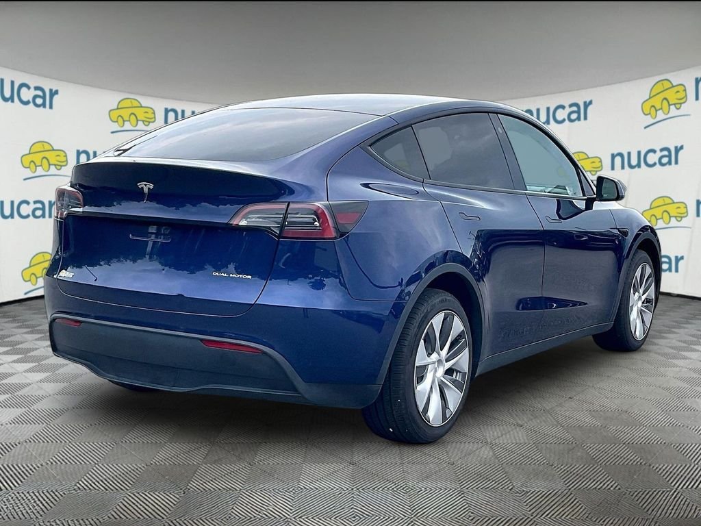 Used 2022 Deep Blue Metallic Tesla Long Range image 6