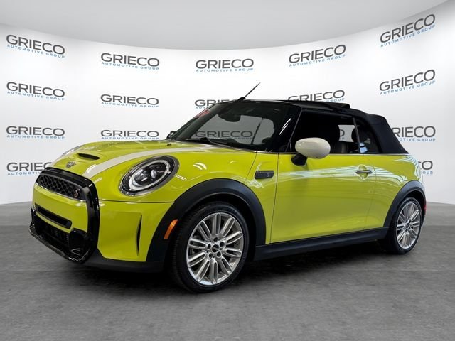 Used 2024 Yellow MINI Signature image 3