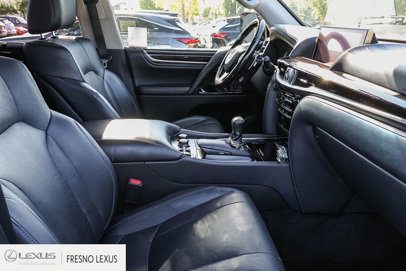 Used 2018 White Lexus 570 image 12