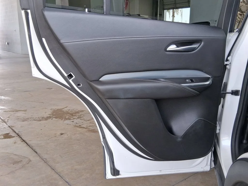 Used 2022 Crystal White Tricoat Cadillac Premium Luxury image 22