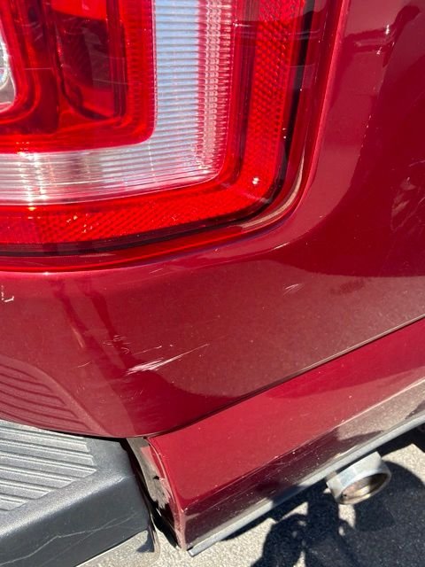 Used 2016 Red Ford XLT image 13