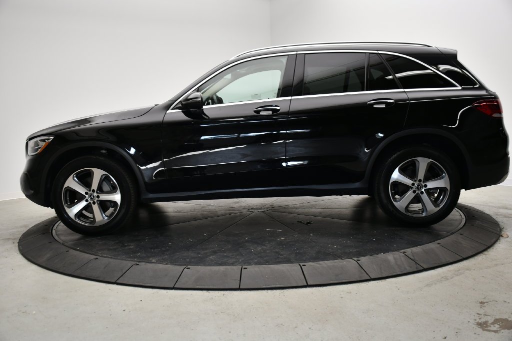 Certified Used 2022 Black Mercedes-Benz GLC 300 image 2