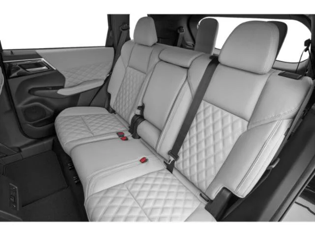 Used 2023 Black Mitsubishi SEL image 13