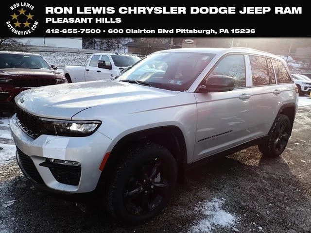 New 2025 Silver Jeep Limited image 1