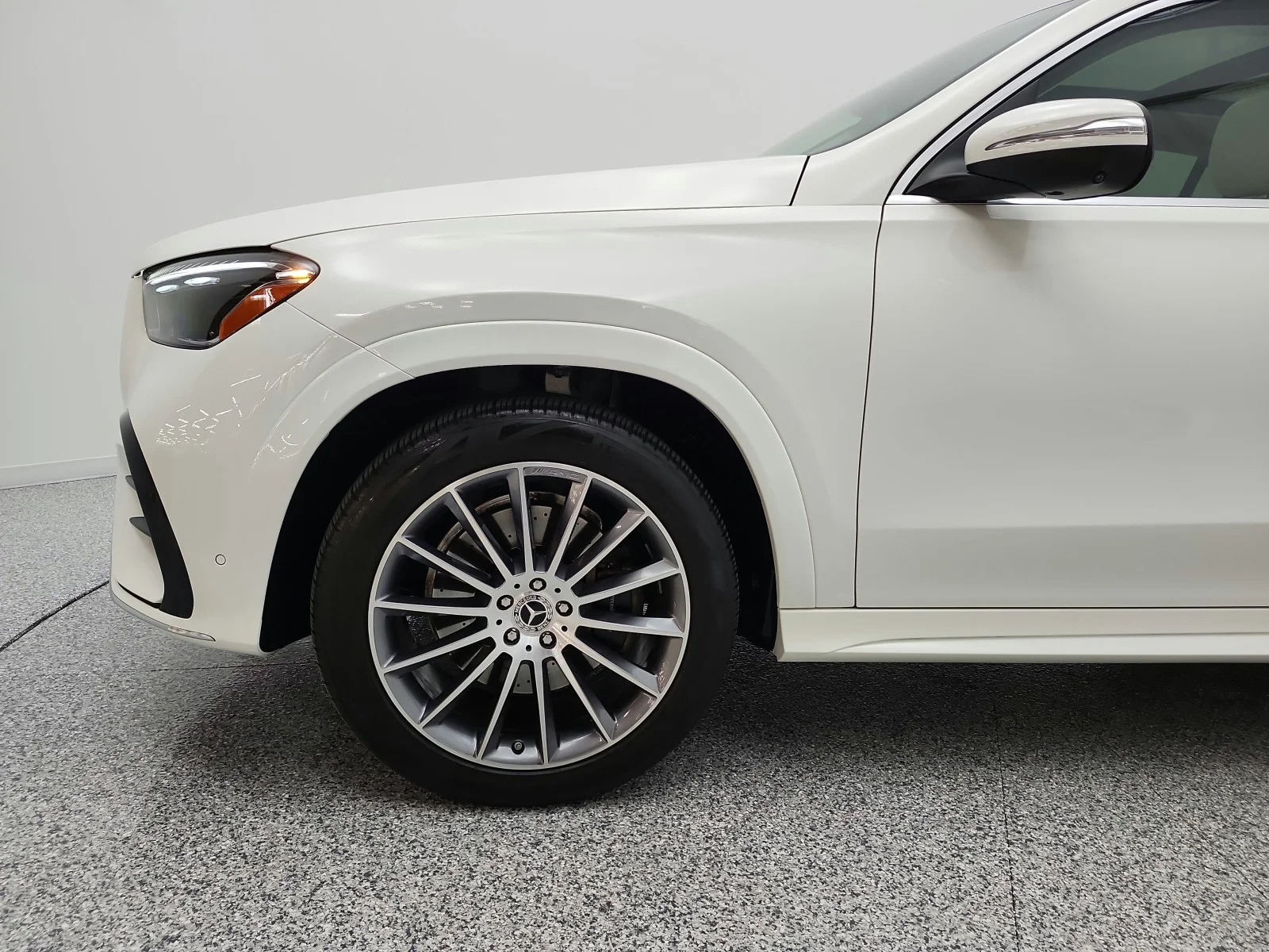 Certified Used 2024 Polar White Mercedes-Benz GLE 350 4MATIC® SUV image 22
