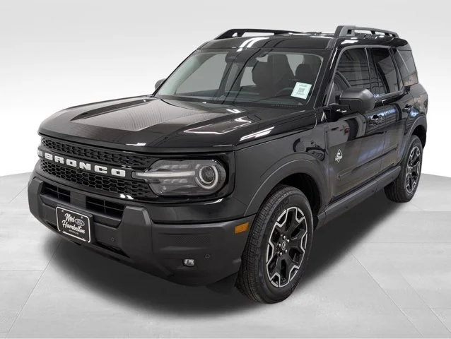 New 2025 Shadow Black Ford Outer Banks® image 16