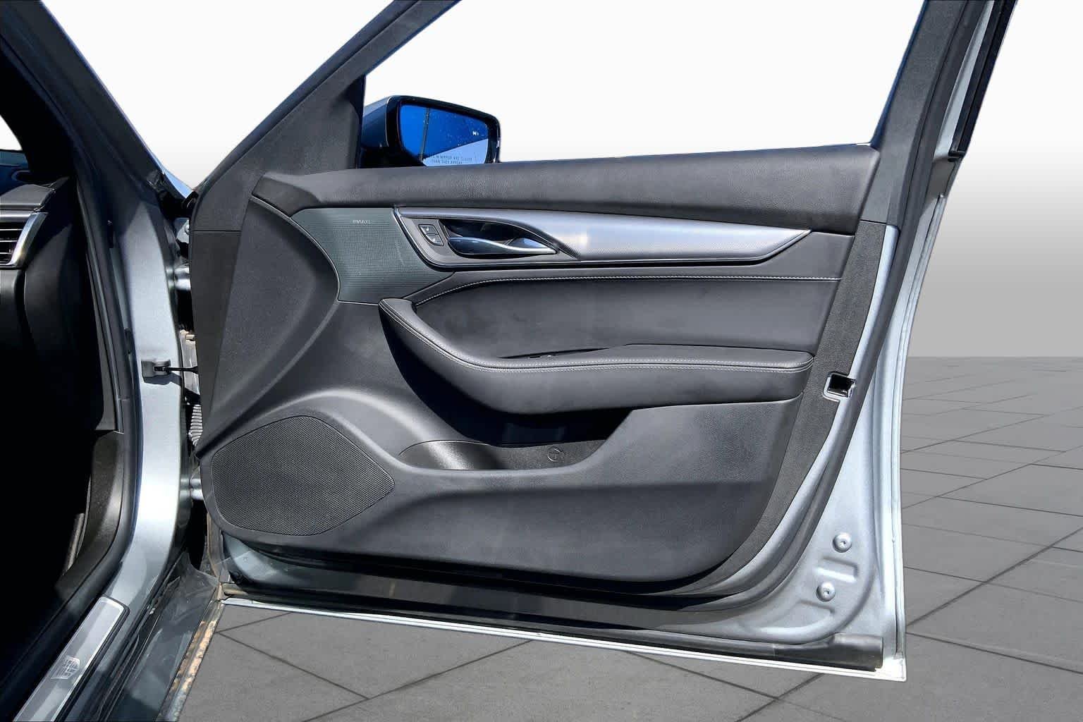 Used 2025 Argent Silver Metallic Cadillac Premium Luxury image 23