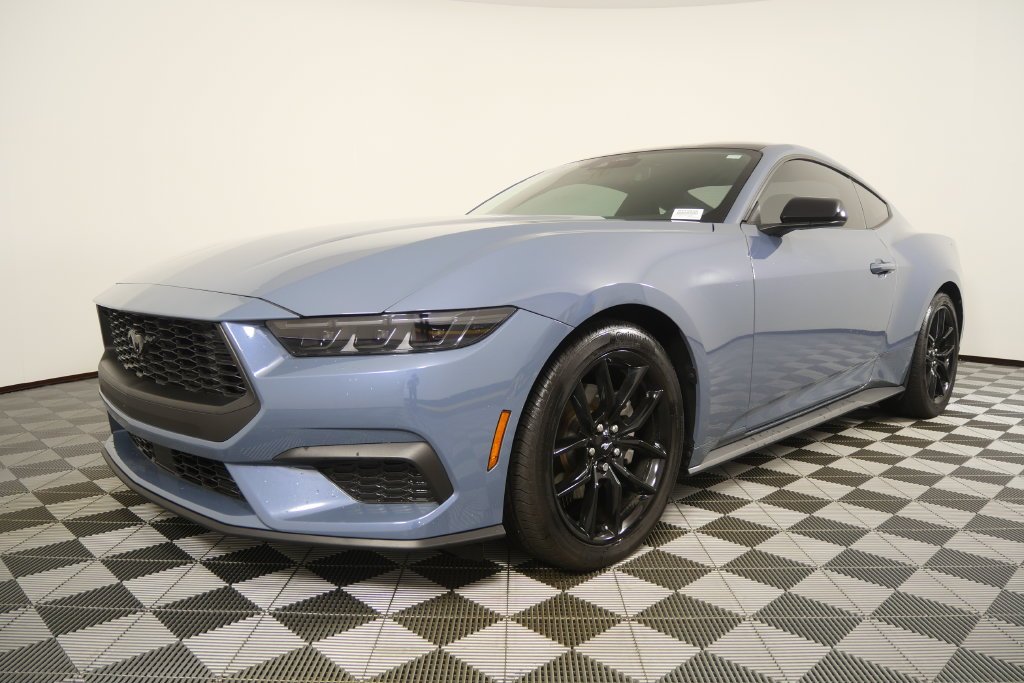 Used 2025 Vapor Blue Ford EcoBoost image 12