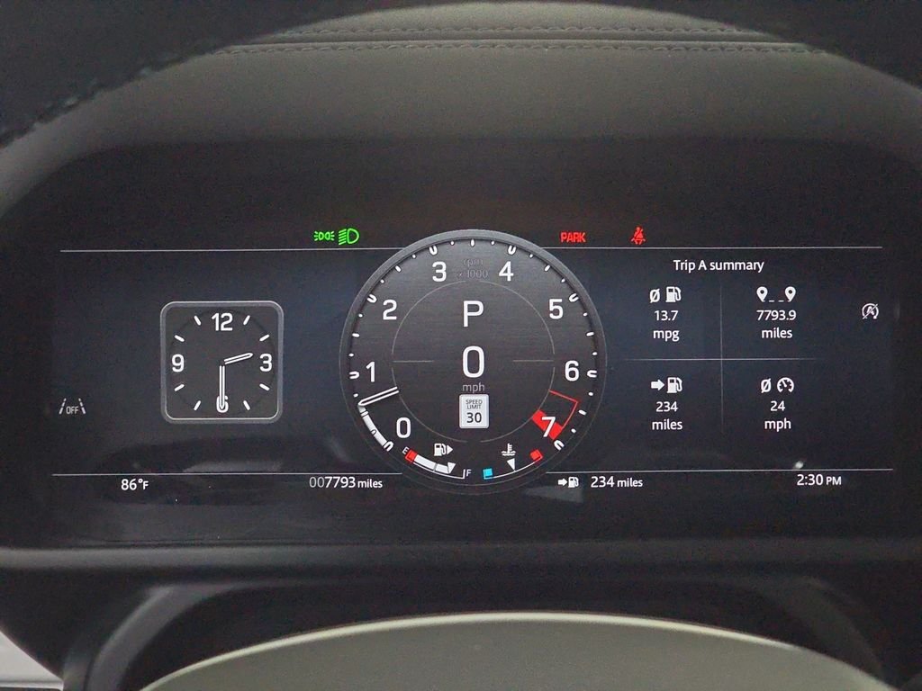 Used 2025 Silver Land Rover X-Dynamic SE image 22