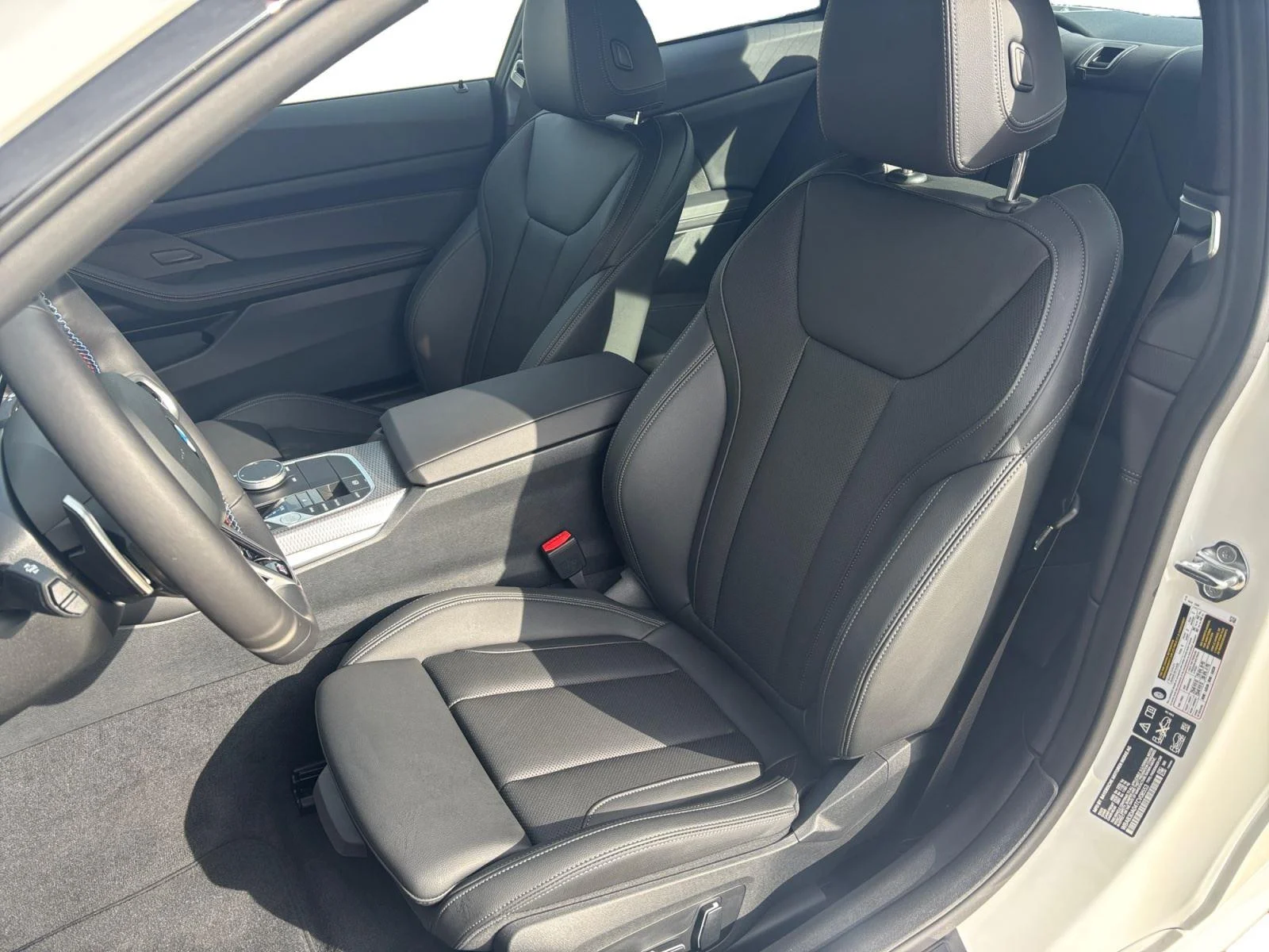 2026 BMW 4 Series M440i - Photo 21