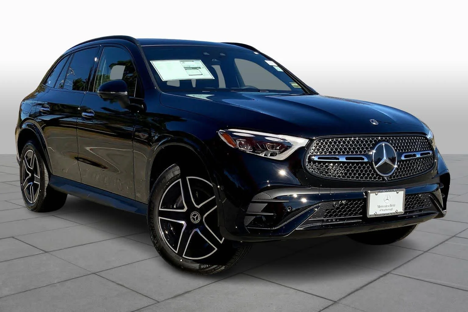 New 2026 Black Mercedes-Benz GLC 300 image 2