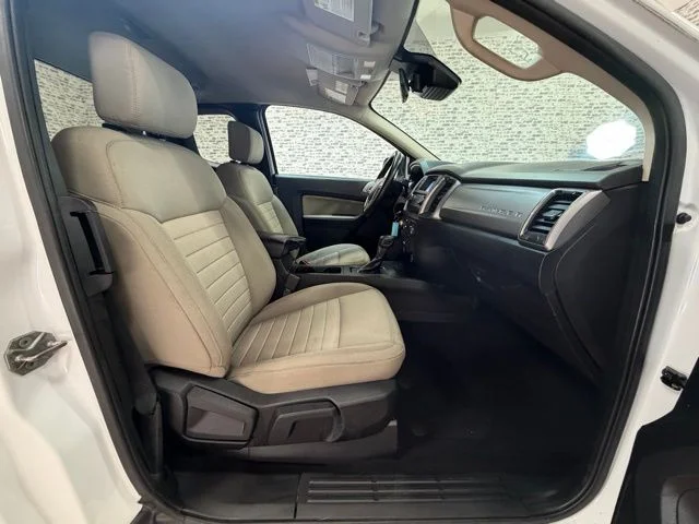 Used 2019 White Ford XLT image 9
