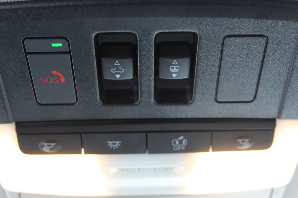Used 2023 Gray Nissan Platinum image 25