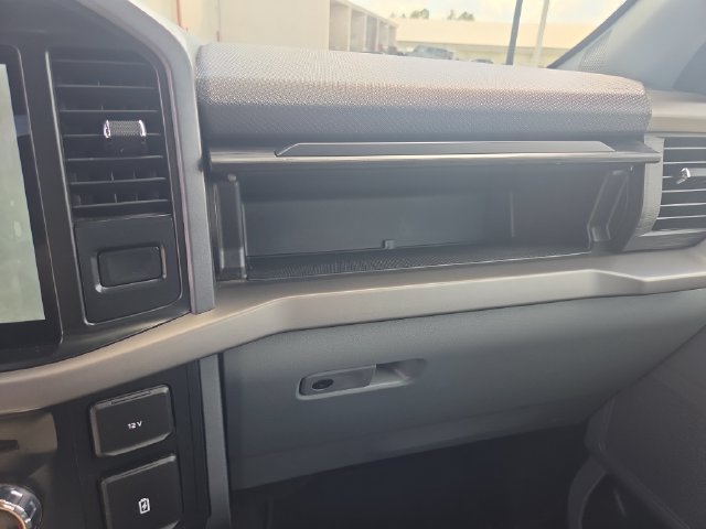 Used 2024 Black Ford XLT image 33