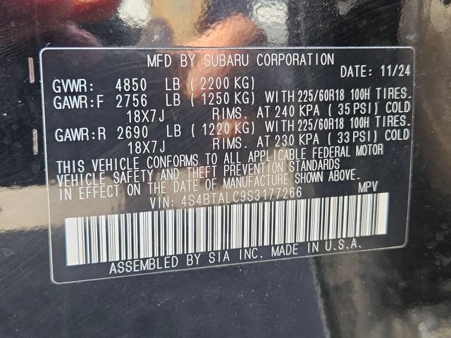 Used 2025 Crystal Black Silica Subaru Onyx Edition image 35