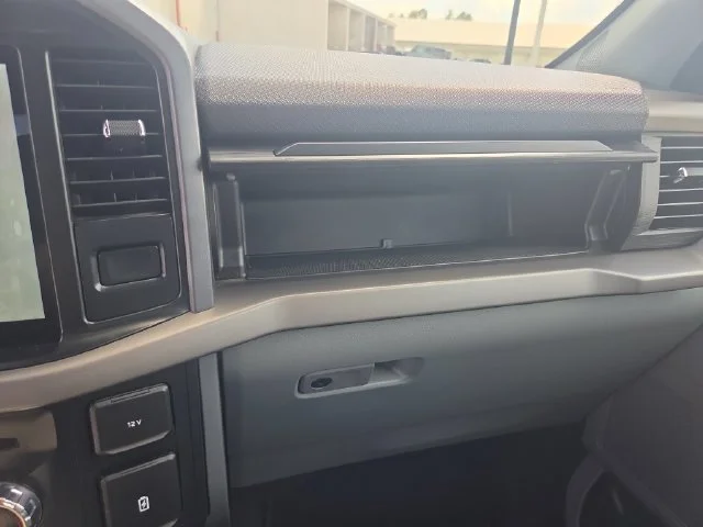 Used 2024 Black Ford XLT image 33